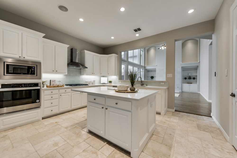    Gourmet Kitchen offers Quartz Countertops and Stainless Steel Appliances 