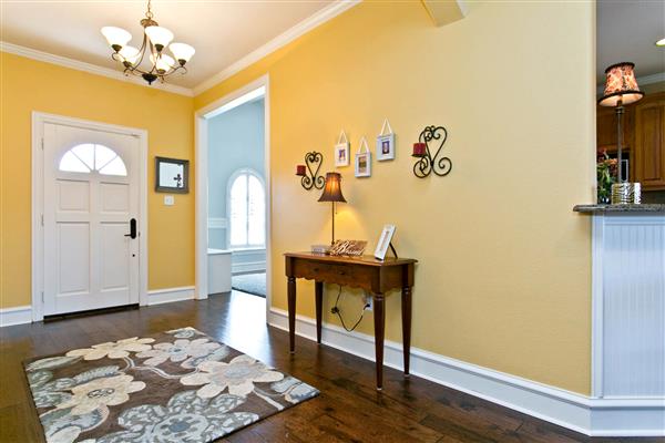    Entry with Crown Molding  Hardwoods 