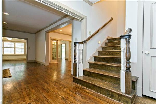    Hardwoods through to family room and staircase 