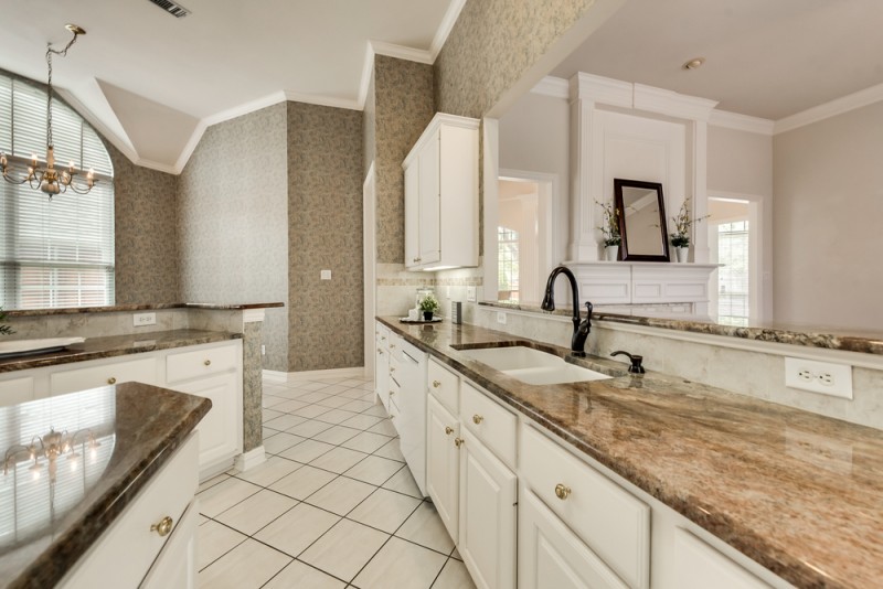    Gourmet Kitchen with Under Mount Sink and Open to Family Room 
