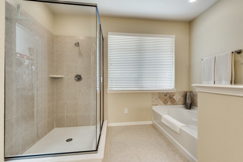   Master Bath with Soaker Tub and Stand Up Shower 