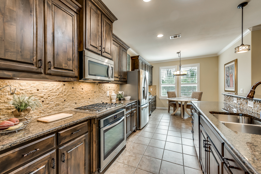    Chef s Kitchen offers Granite Countertops and Stainless Steel Appliances 