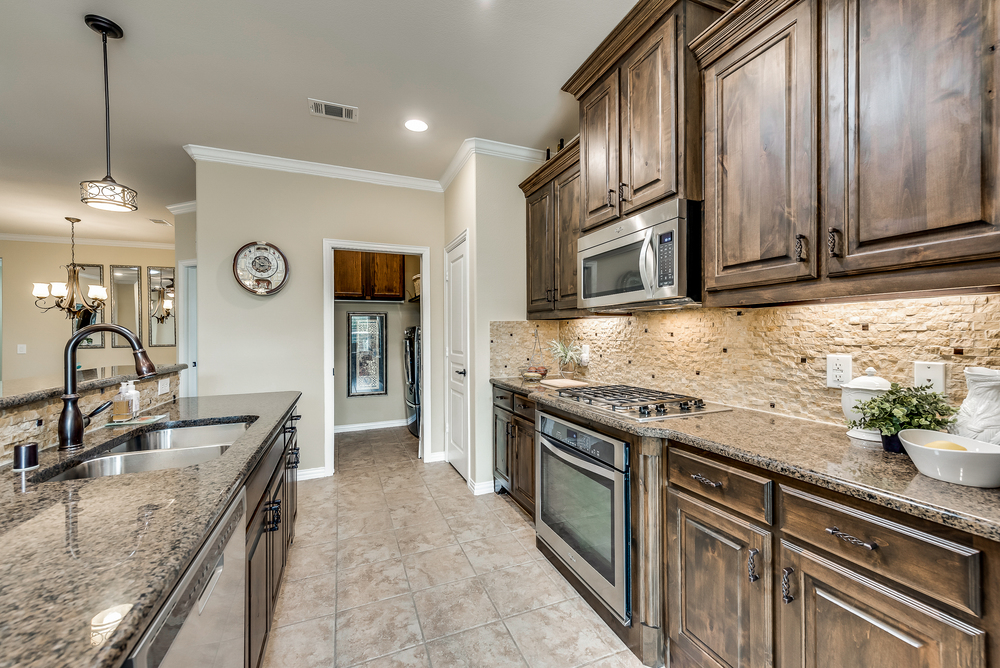    Chef s Kitchen offers Granite Countertops and Stainless Steel Appliances 
